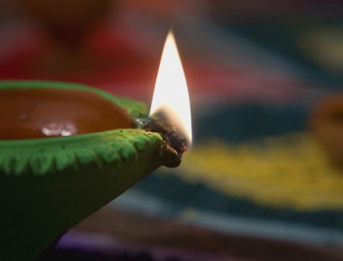 Işıklı diyas