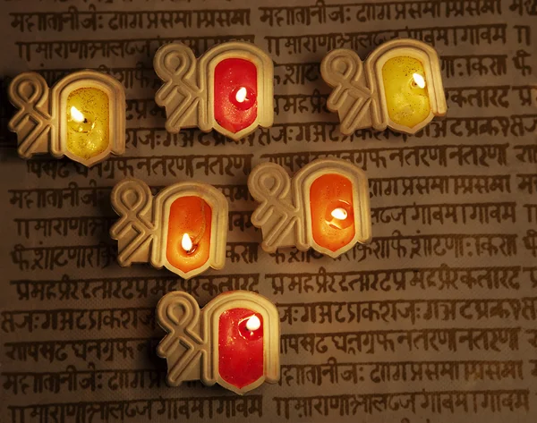 Färgglada diyas — Stockfoto