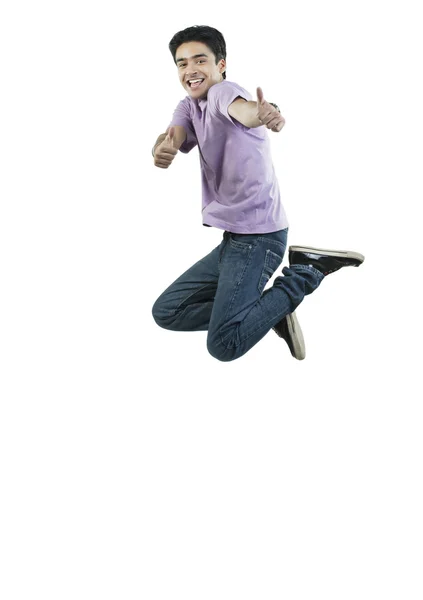 Mann springt in die Luft — Stockfoto