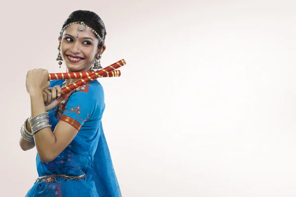 Gujarati vrouw dansen — Stockfoto