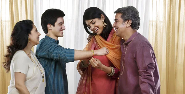 Family celebrating Rakhi — Stock Photo, Image