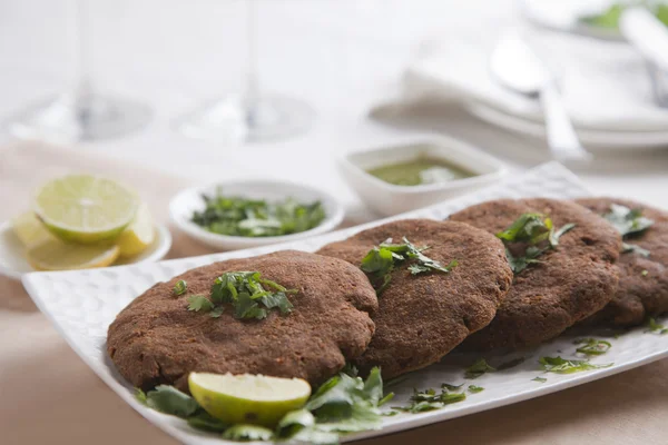 Cutlets arranged in plate — Stock Photo, Image