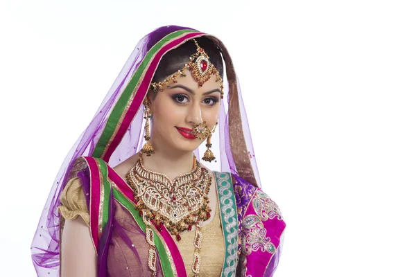 Portrait Indian bride — Stock Photo, Image