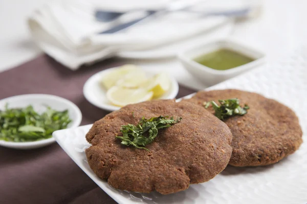 Cutlets arranged in plate — Stock Photo, Image