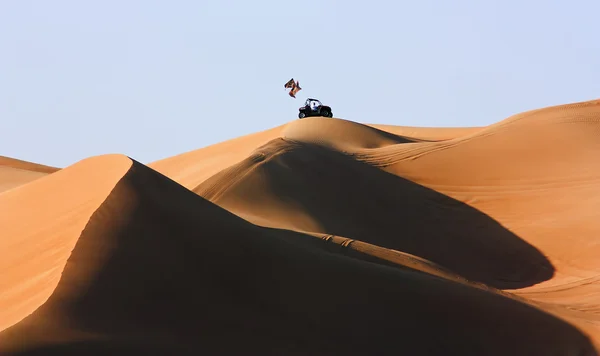 Desierto de Dubai con hermosas arenas — Foto de Stock