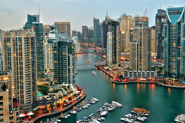 Dubai marina och jbr — Stockfoto