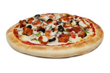 beyaz zemin üzerine tavuk pizza