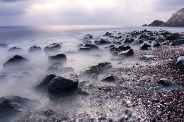 Krásný klidný sunrise v al aqqa beach, fujairah, Spojené arabské emiráty — Stock fotografie