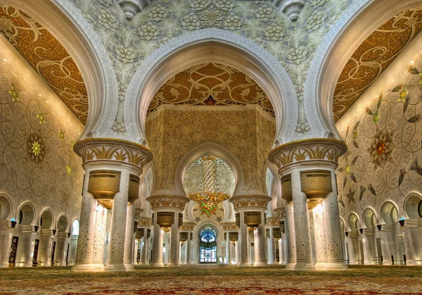 Xeque Zayed Grande Mesquita em Abu Dhabi, Emirados Árabes Unidos — Fotografia de Stock