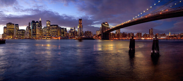 A night scene from Brooklyn, with stunning views of Manhattan