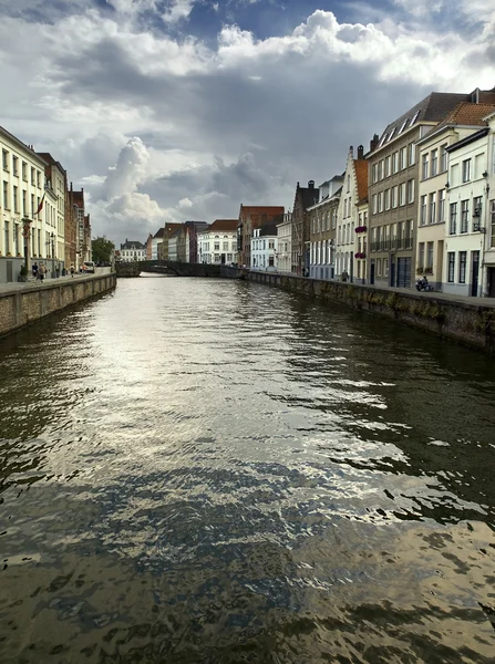 Canal en Brujas — Foto de Stock