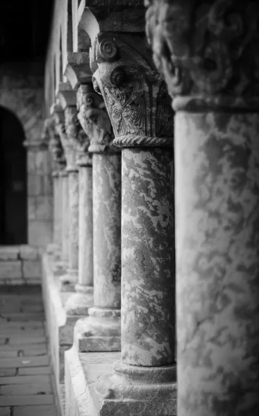 Colonnes — Photo