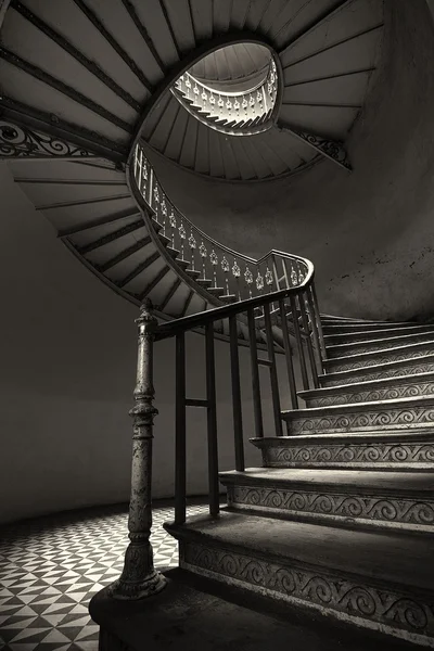 Escadas em espiral — Fotografia de Stock