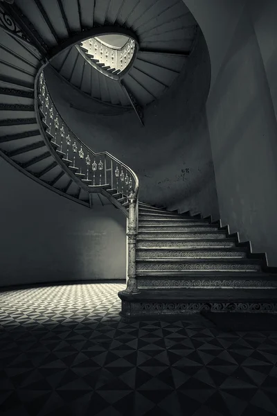 The mysterious staircase — Stock Photo, Image