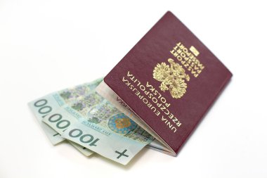 banknot ile Polonya pasaportu