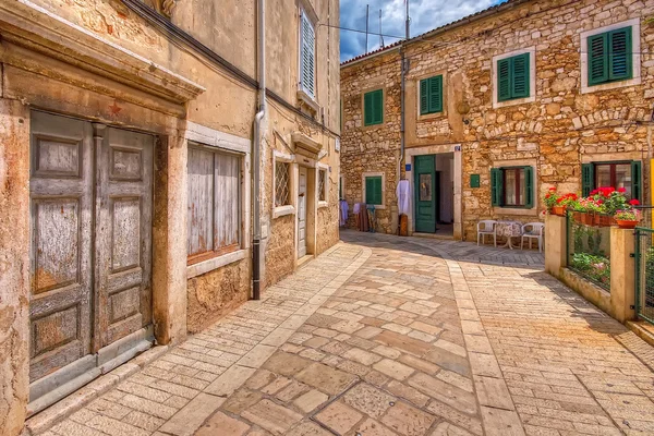 Porec, Kroatië. de historische straat in de oude stad. — Stockfoto