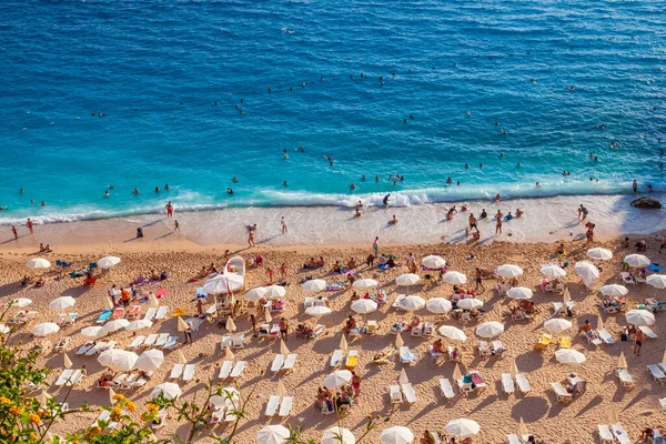 Kas Turquie 2021 Foule Relaxe Sur Plage Nager Dans Mer — Photo