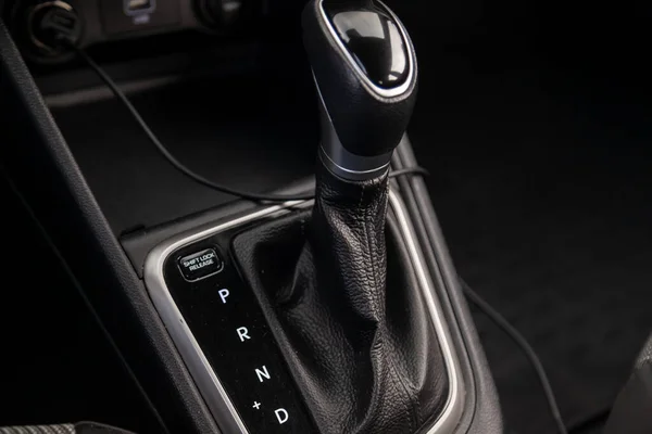Automatic Shift Gear Knob Passenger Compartment Car Black Driving Acceleration — Stock Photo, Image