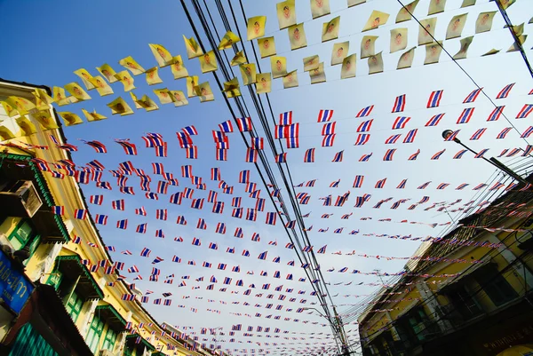 Drapeau Thaïlande sur la route — Photo