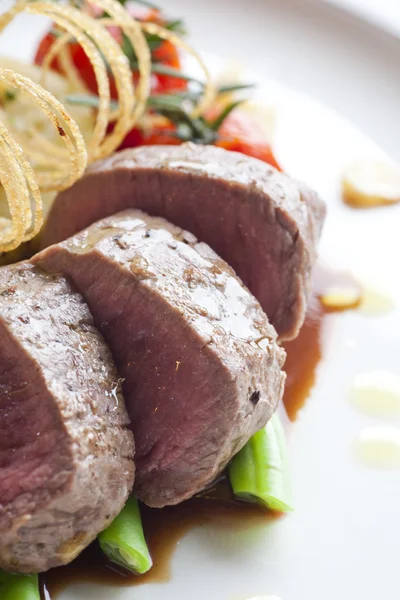 Fechar medalhões de carne — Fotografia de Stock