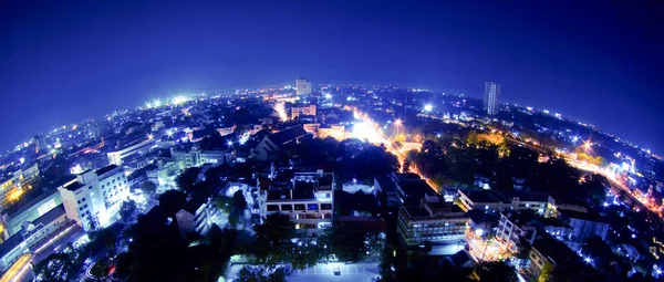 Thailand vue de nuit depuis le bâtiment (lentille fisheye ) — Photo