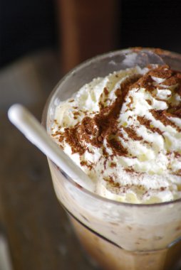 davetkar çikolata meşrubatının veya tatlı tatlı