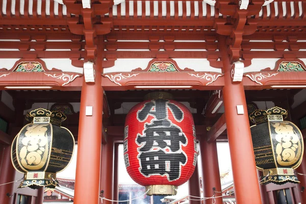 Lyktor på sensoji asakusa temple — Stockfoto