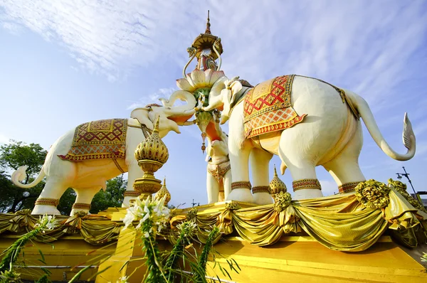 Estátua de pedra de elefante (Bangkok, Tailândia ) — Fotografia de Stock