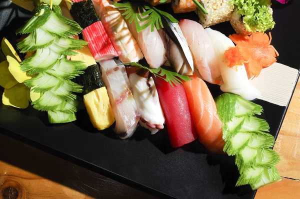 Sushi comida japonesa —  Fotos de Stock