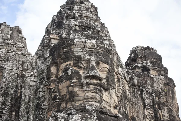 Bayon yüz angkor thom, siem reap, Kamboçya. — Stok fotoğraf