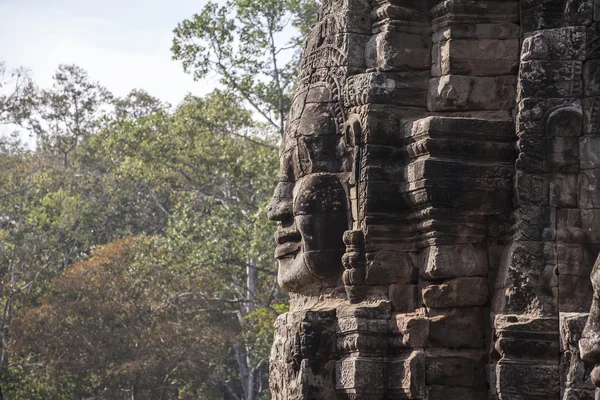 Bayon face Angkor Thom, Siem Reap, Cambodia. — Stock Photo, Image