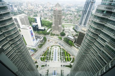 Petronas Malezya oluşturmayı kapatmak