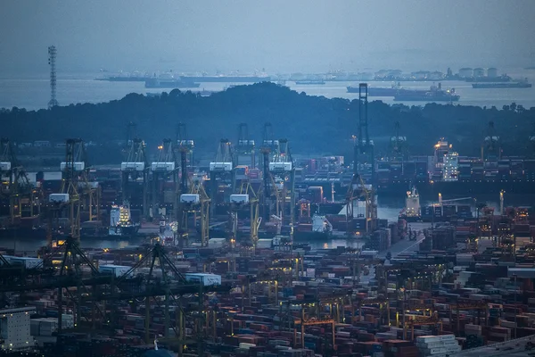 Сингапурский порт — стоковое фото