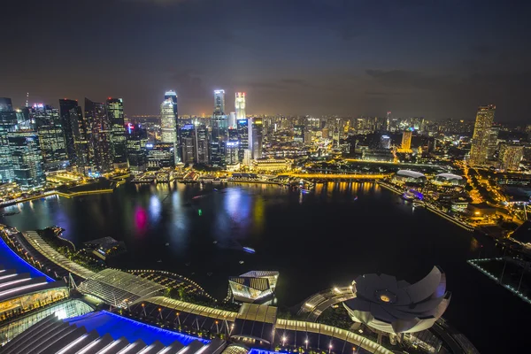 Panoráma Singapuru s topview twilight — Stock fotografie