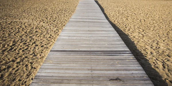 Pont en bois sur la plage — Photo