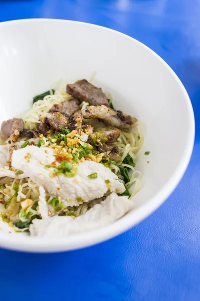 Asian pork noodles — Stock Photo, Image
