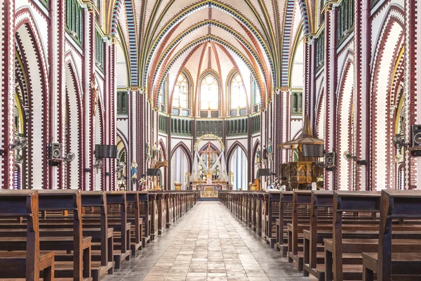 Inside of Saint mary cathedral. Yangoon. Myanmar. — Stock Photo, Image