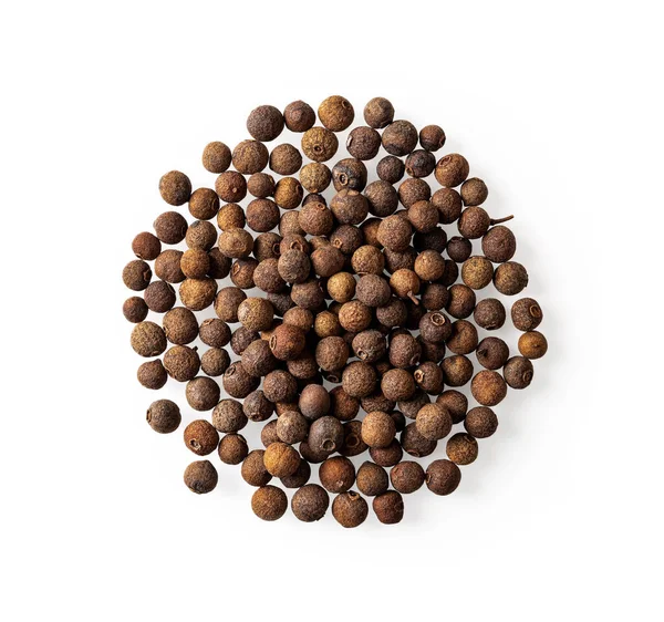 Oogsten Van Allspice Pimento Bessen Geïsoleerd Een Witte Achtergrond Stapel — Stockfoto