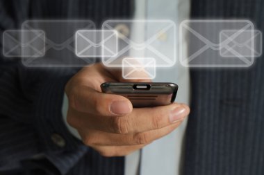 cep telefonu dokunmatik ekran ve düğmeleri e-posta