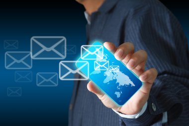 iş el tutma değmek perde hareket eden telefon ve düğmeleri e-posta