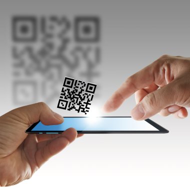 el ve tablet bilgisayar tarama qr kodu