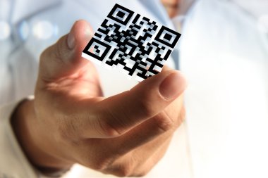 iş el 3d qr kodunu gösterir.