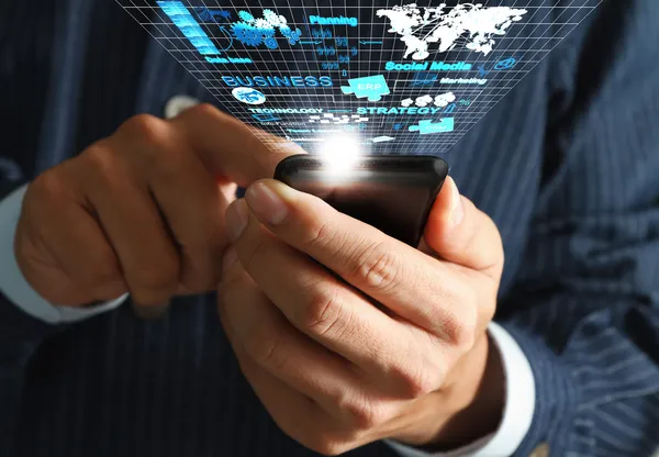 Business man hand gebruik mobiele telefoon streaming van virtuele business ne — Stockfoto