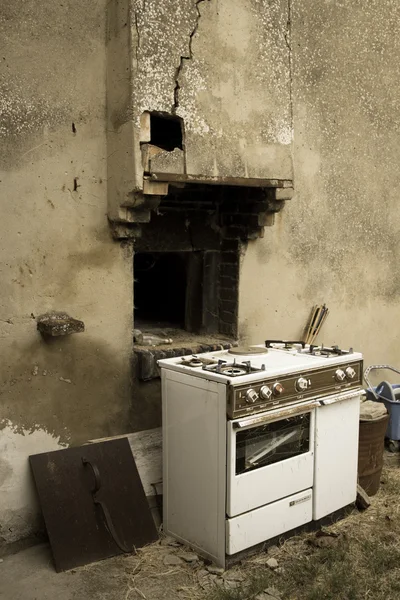 Oude oven Stockafbeelding