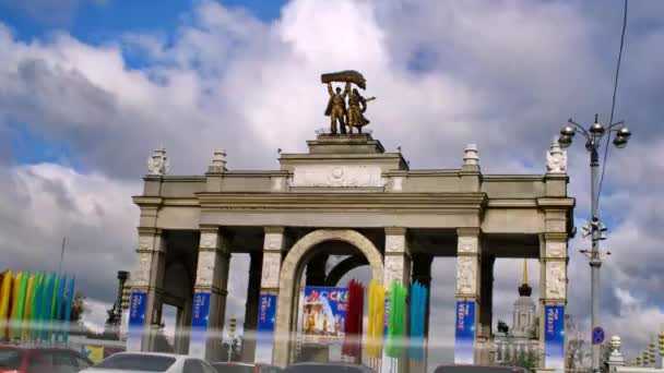 Centro de Exposições Russo portão, timelapse — Vídeo de Stock