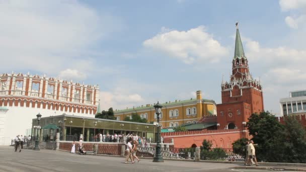 Troitskaya 塔的莫斯科克里姆林宫 — 图库视频影像