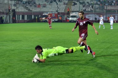 Alexandru Ionita (sağda) ve (sol rapid Bükreş - viitorul constanta (giulesti Stadı, Bükreş), 30 Eylül 2012) cosmin vatca