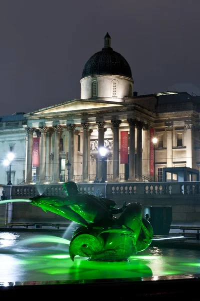 Trafalgar square nattetid — Stockfoto