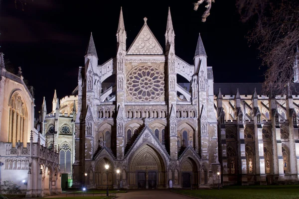 Westminsterské opatství nočním osvětlením — Stock fotografie