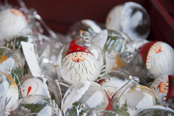 Weihnachtskugel dekoriert — Stockfoto